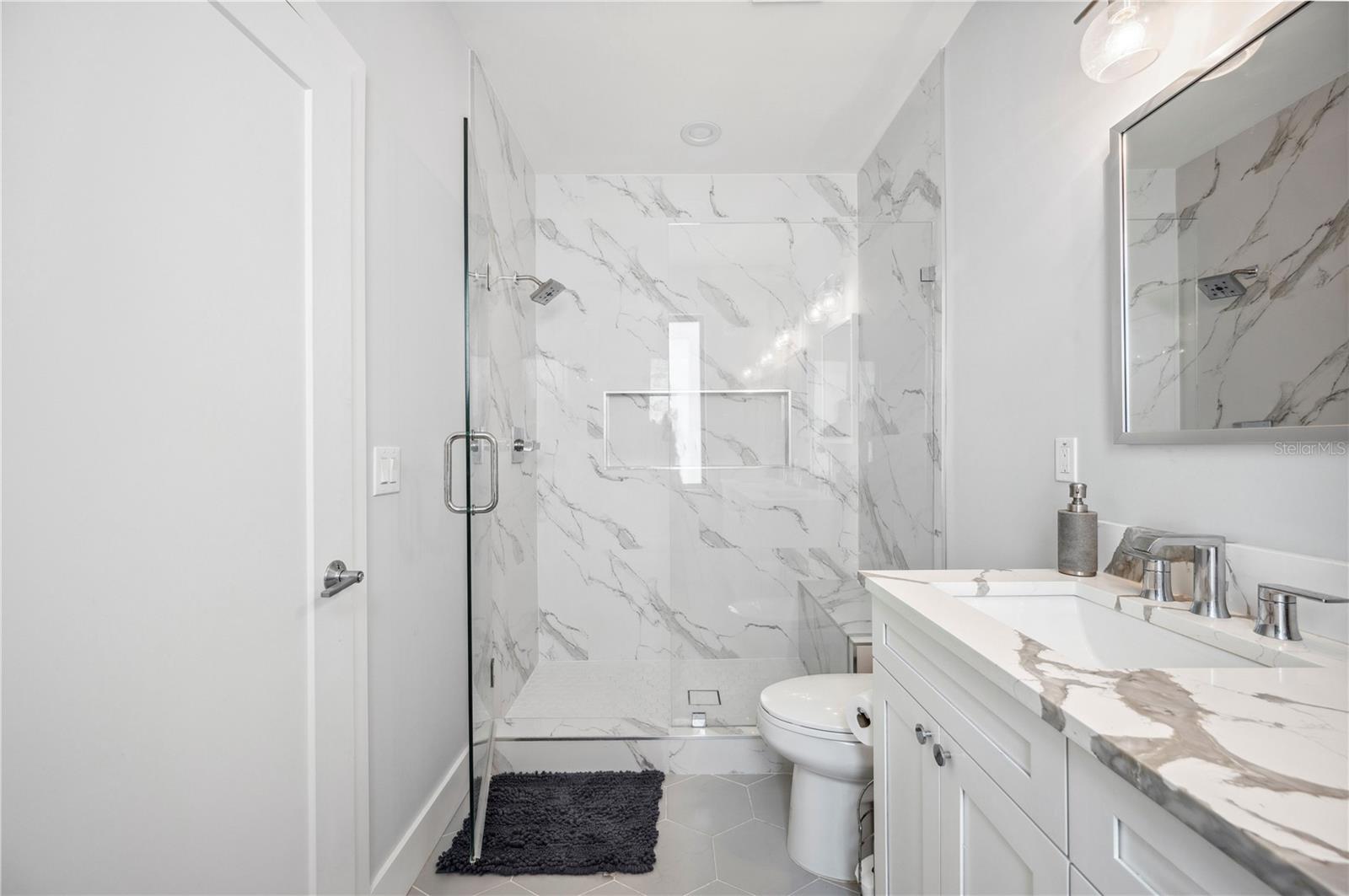 2705 N BOULEVARD #2
