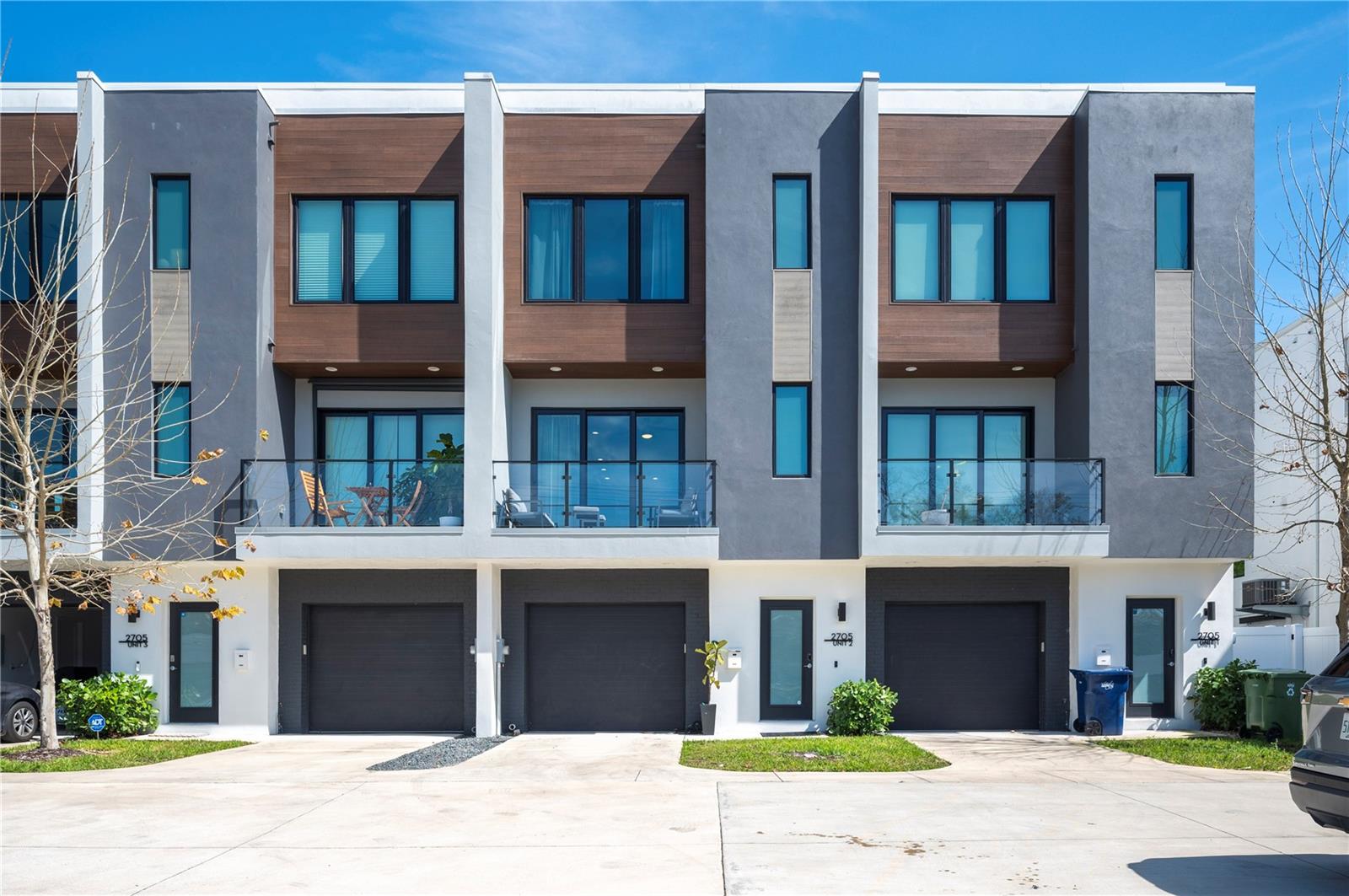 2705 N BOULEVARD #2