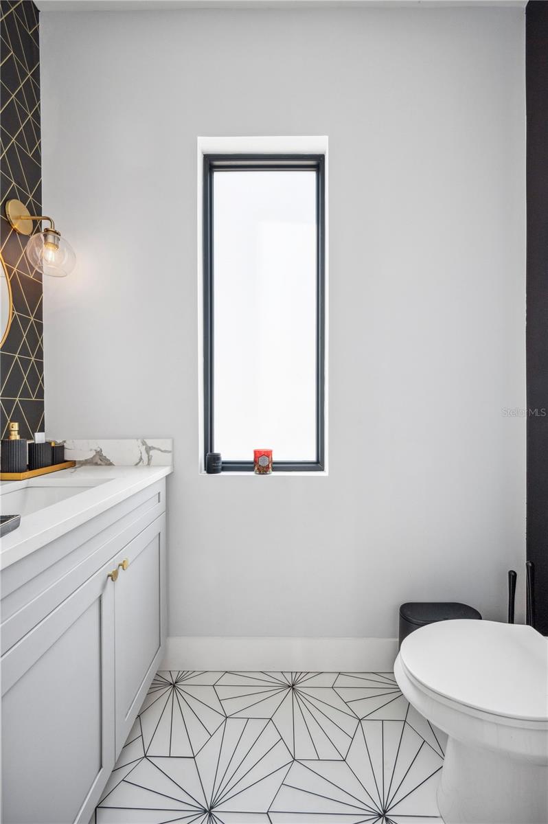 2705 N BOULEVARD #2