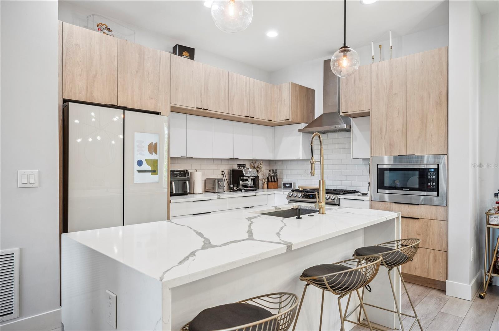 2705 N BOULEVARD #2