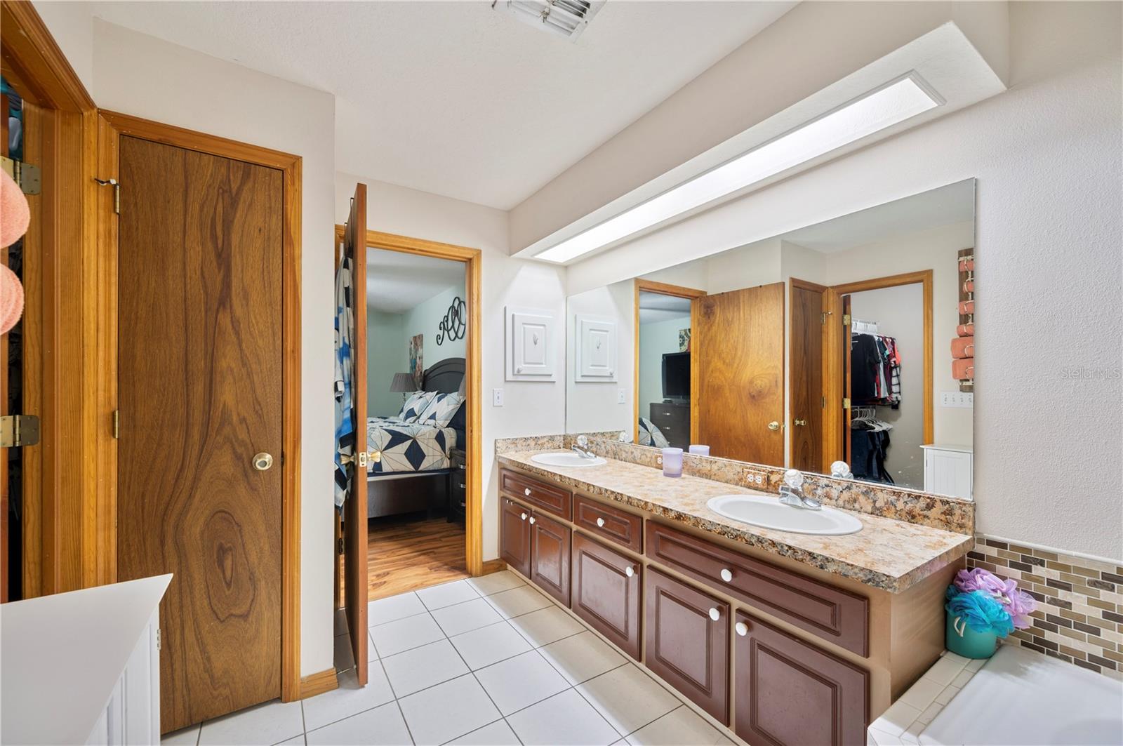 2601 SAVANNAH DR