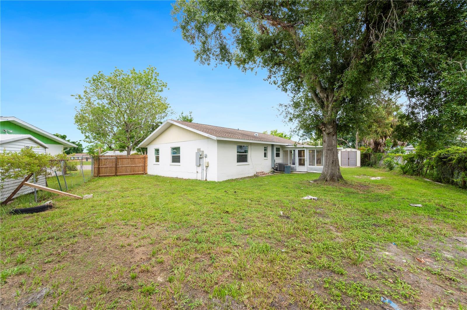 208 66TH STREET CT E