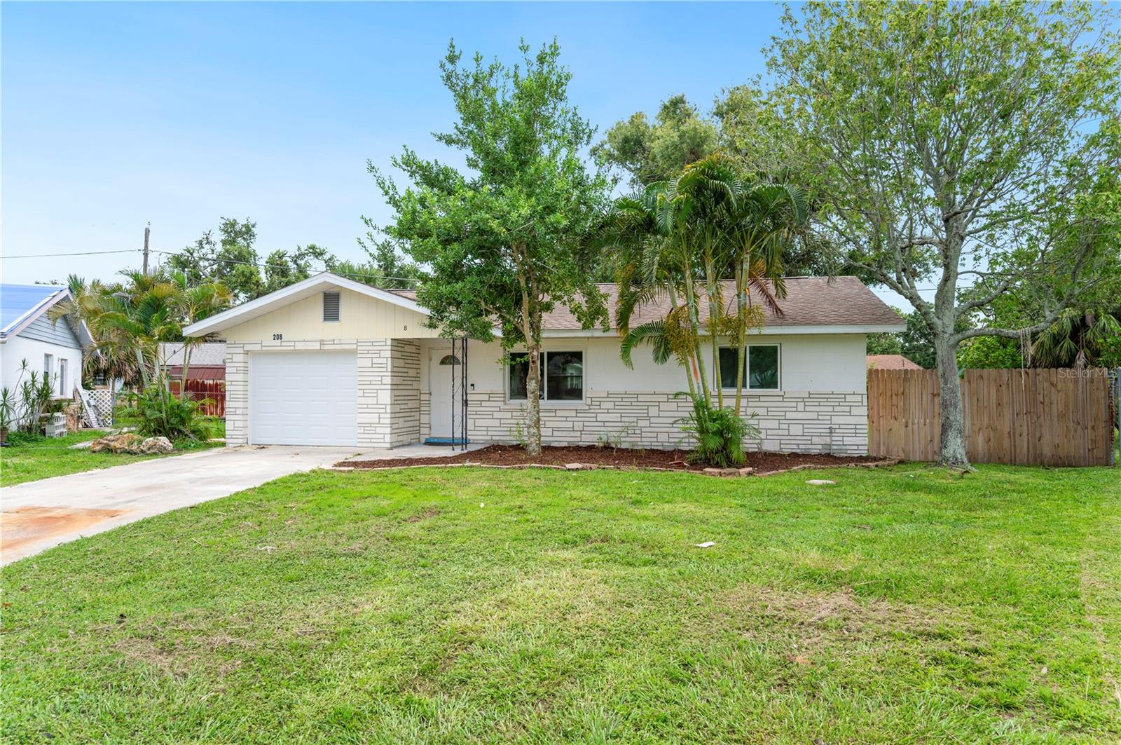 208 66TH STREET CT E