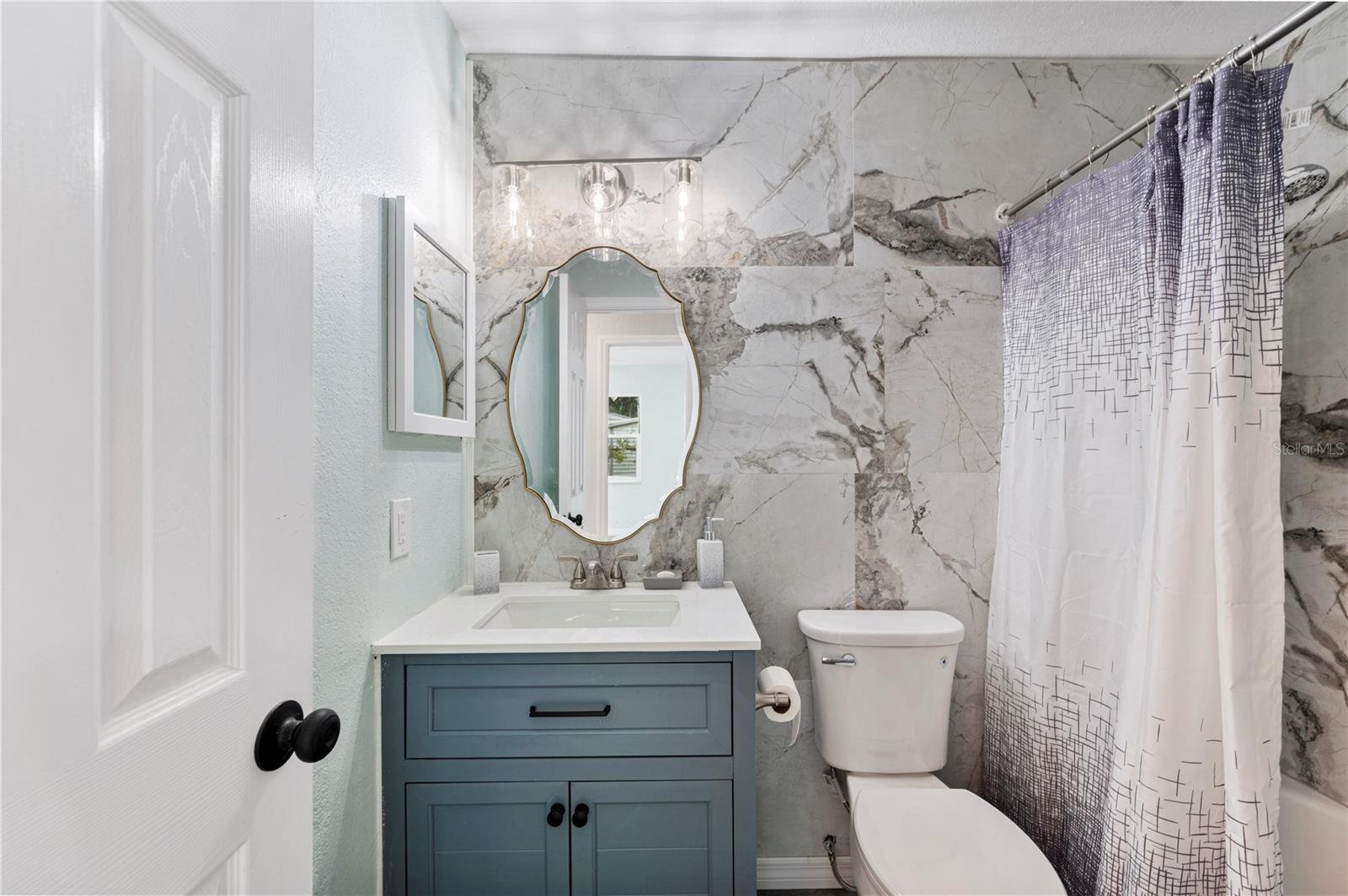 208 66TH STREET CT E