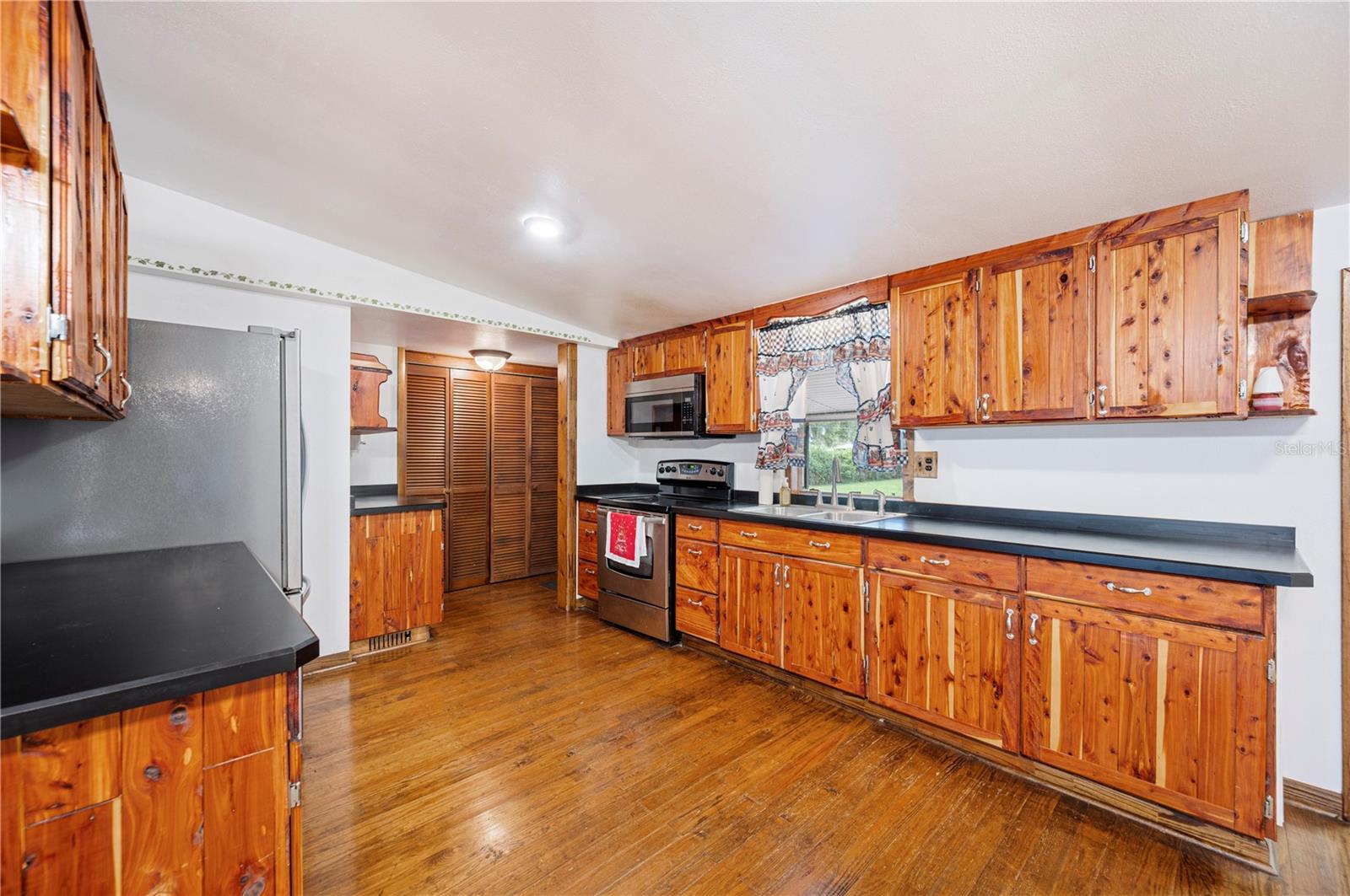 4907 MILEY RD