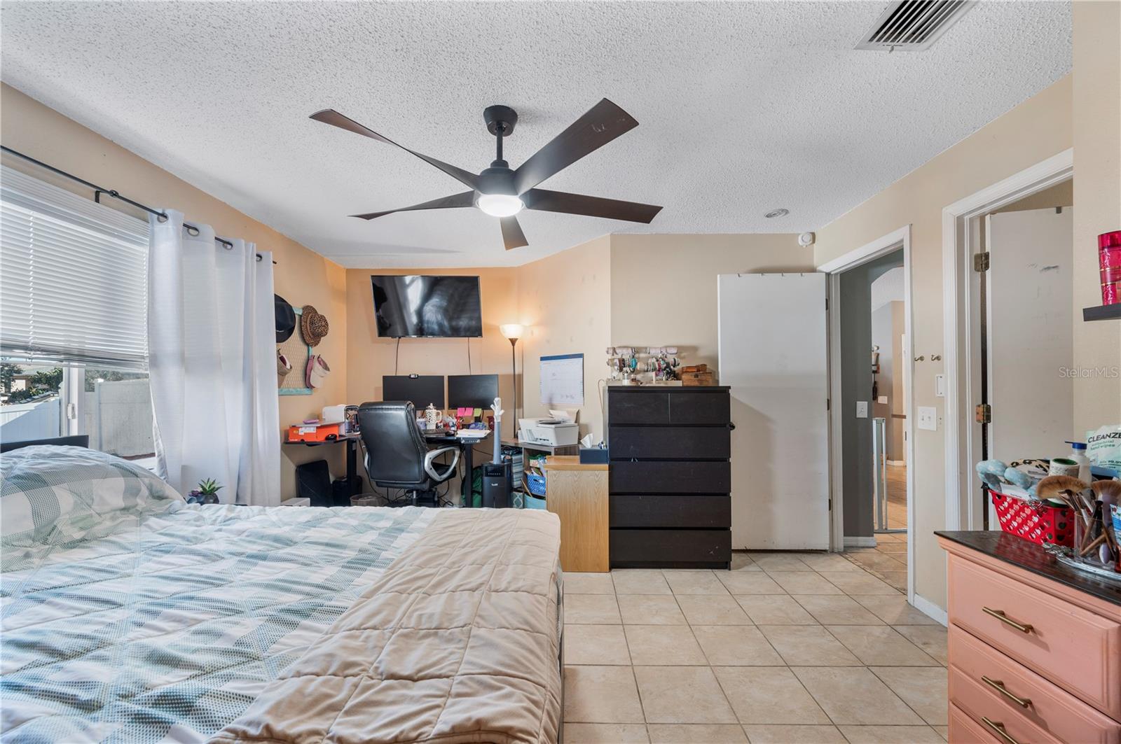 4504 COUNTRY HILLS BLVD