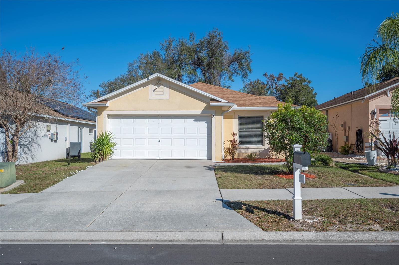 4504 COUNTRY HILLS BLVD