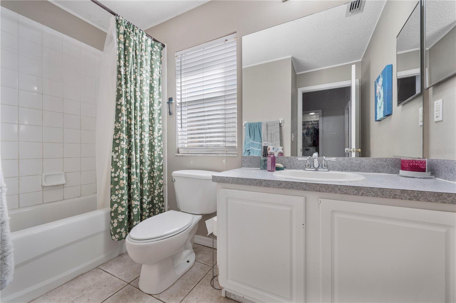 4504 COUNTRY HILLS BLVD