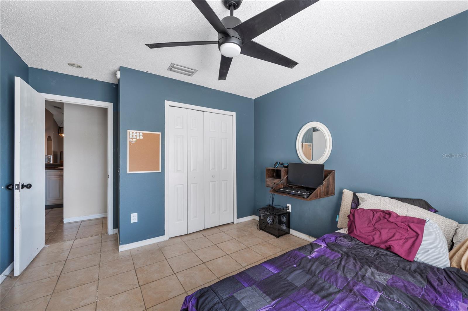 4504 COUNTRY HILLS BLVD