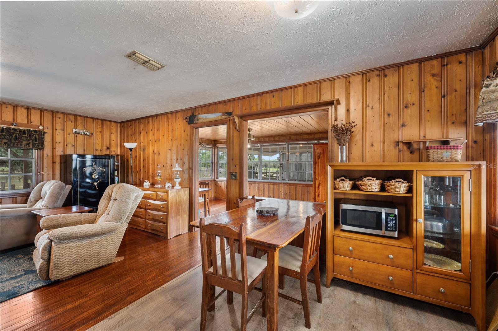 1616 MCGEE RD