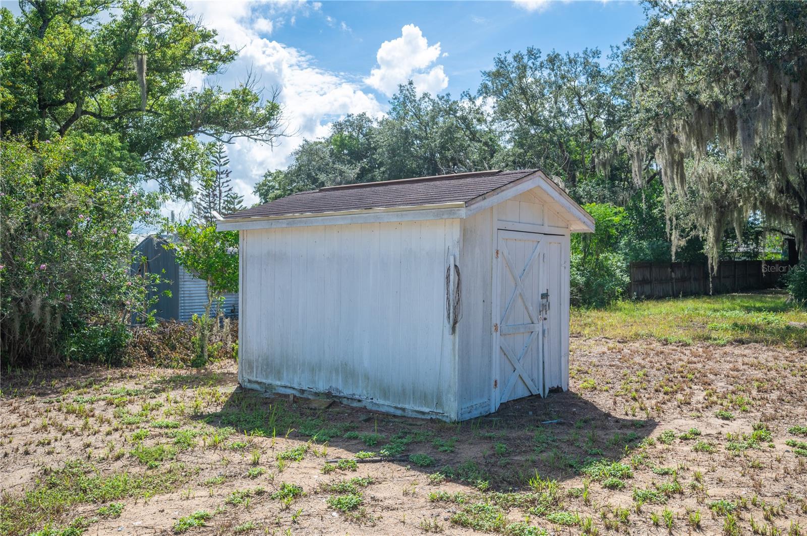 2995 W LAKE CHILTON DR