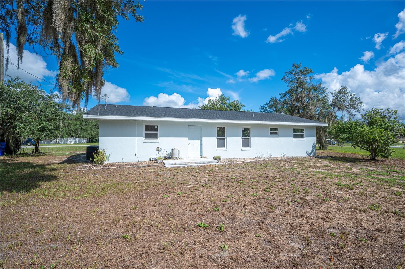 2995 W LAKE CHILTON DR