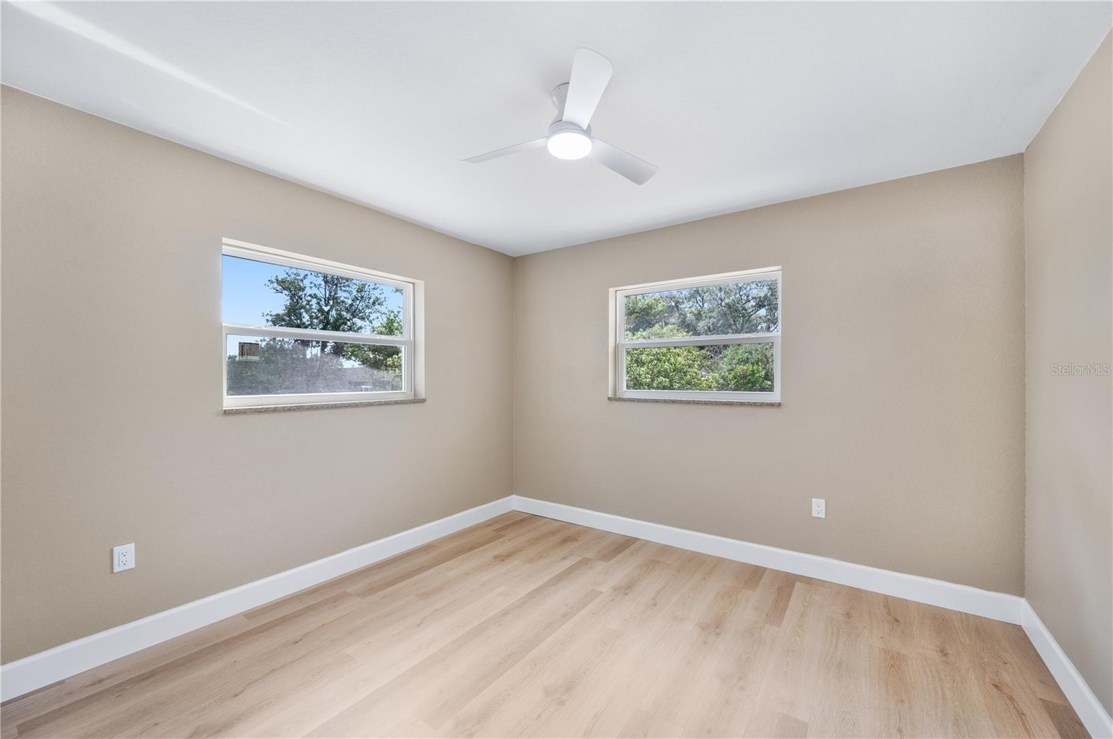 2995 W LAKE CHILTON DR
