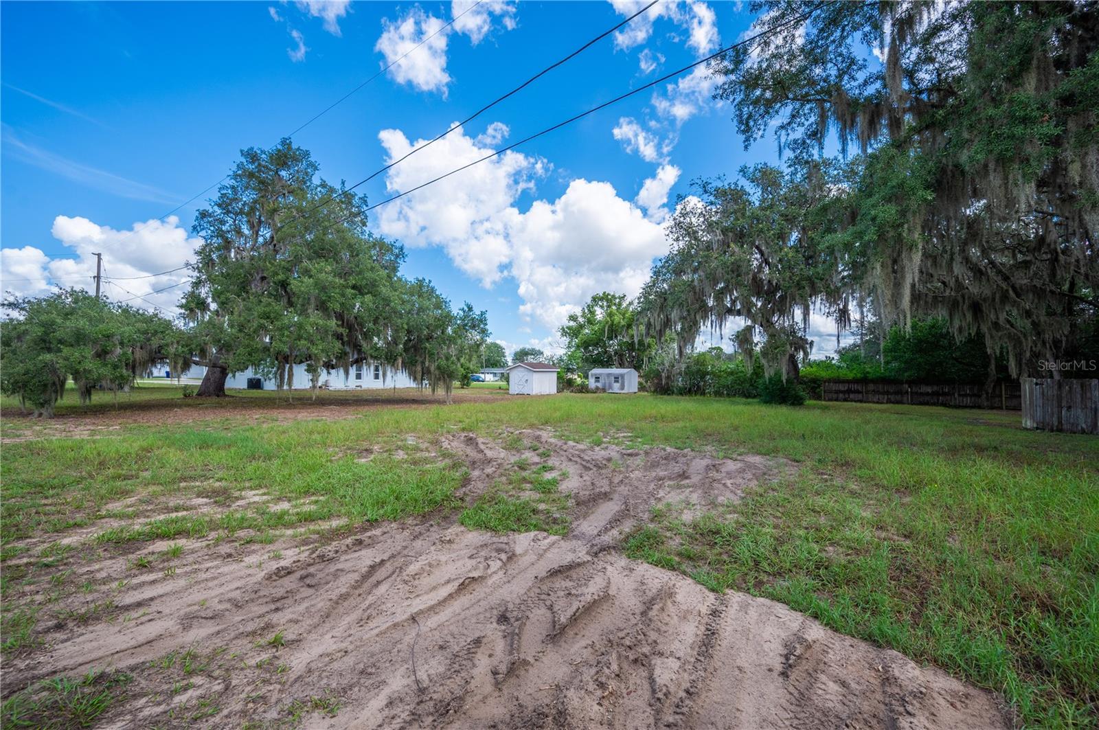 2995 W LAKE CHILTON DR