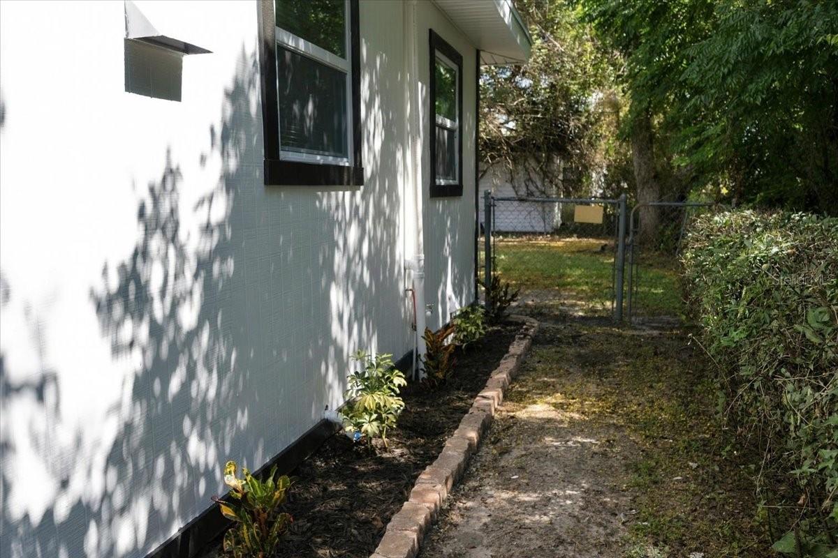 240 WESTWOOD AVE