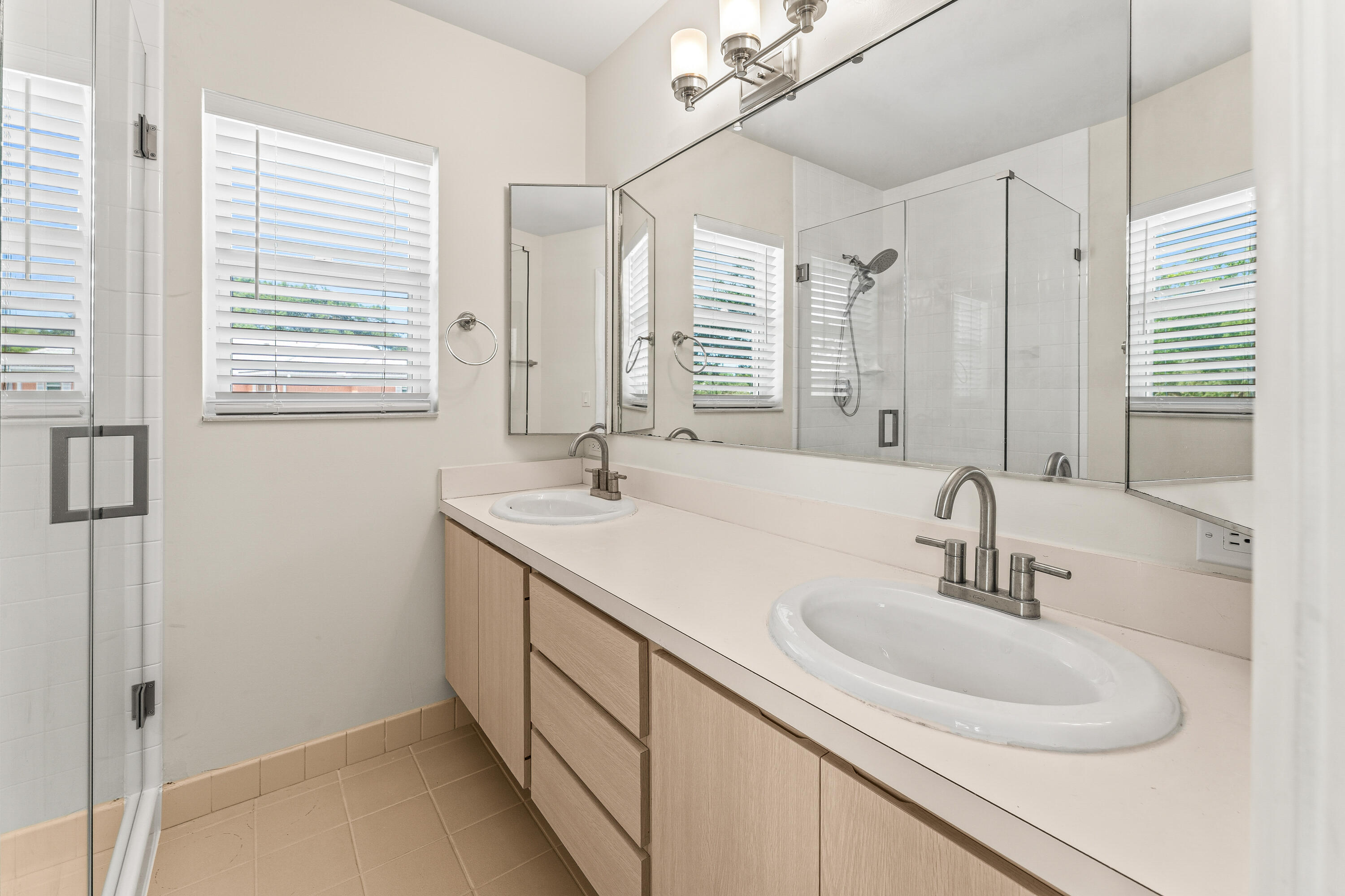 3136 Kingston Court