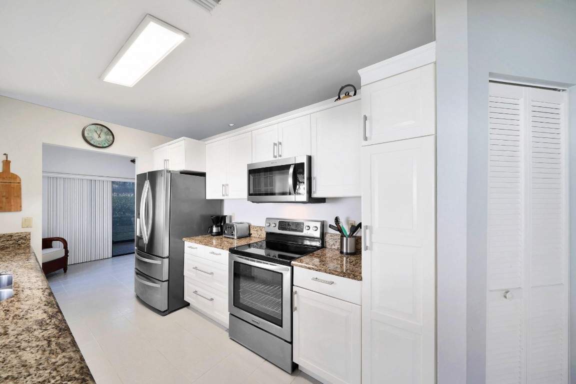 6131 Bluegrass Drive