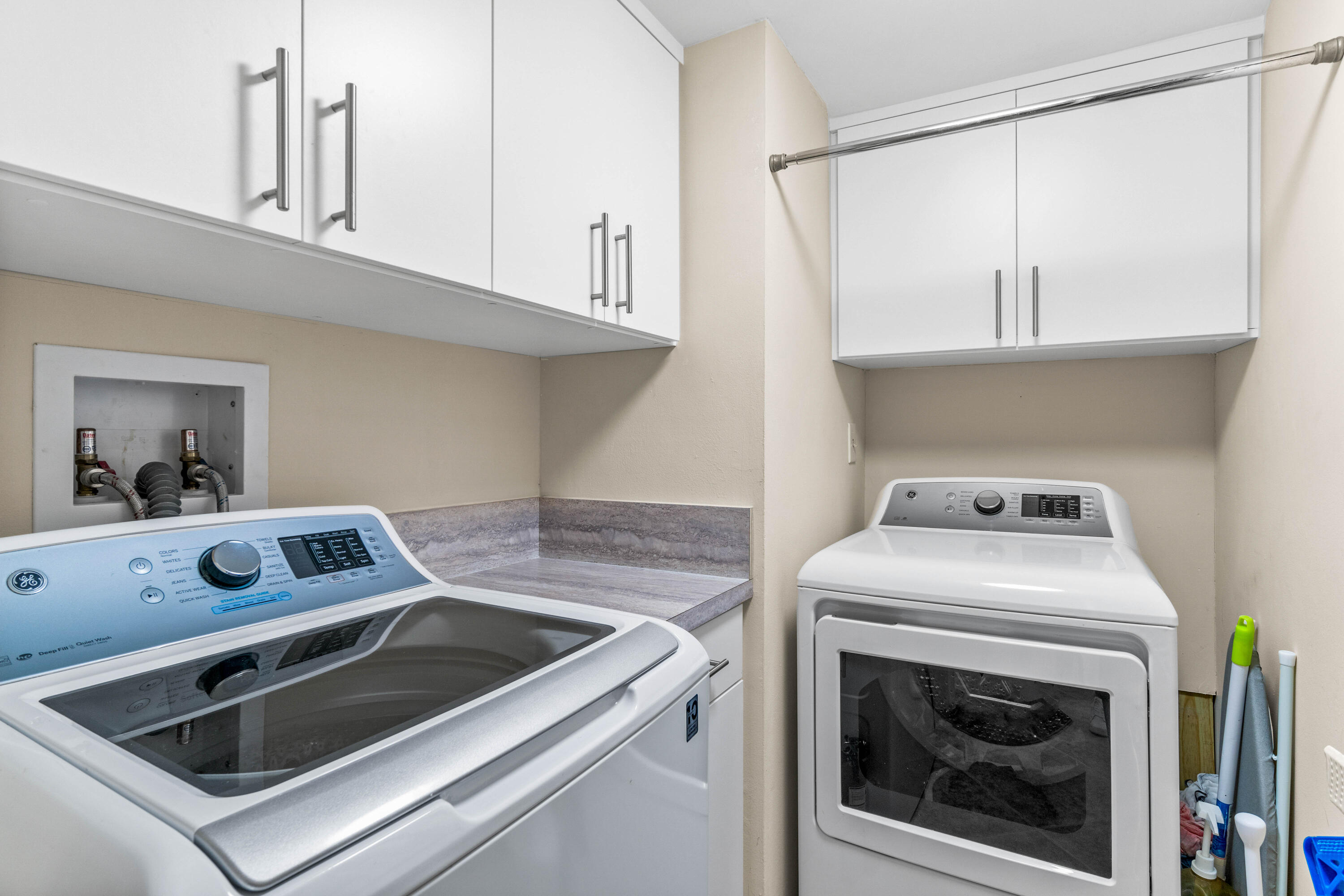 111 N Pompano Beach Boulevard 814