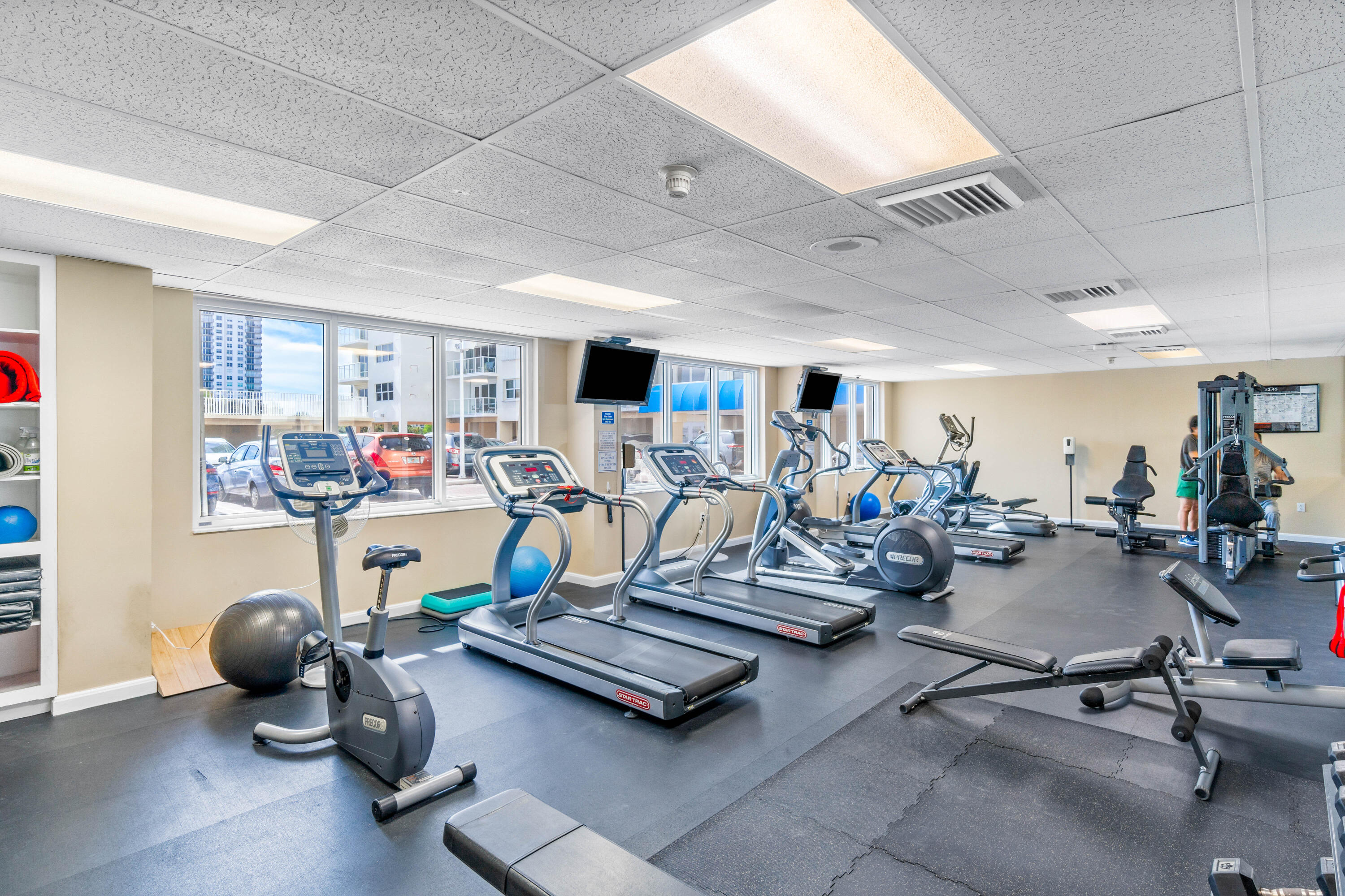 111 N Pompano Beach Boulevard 814