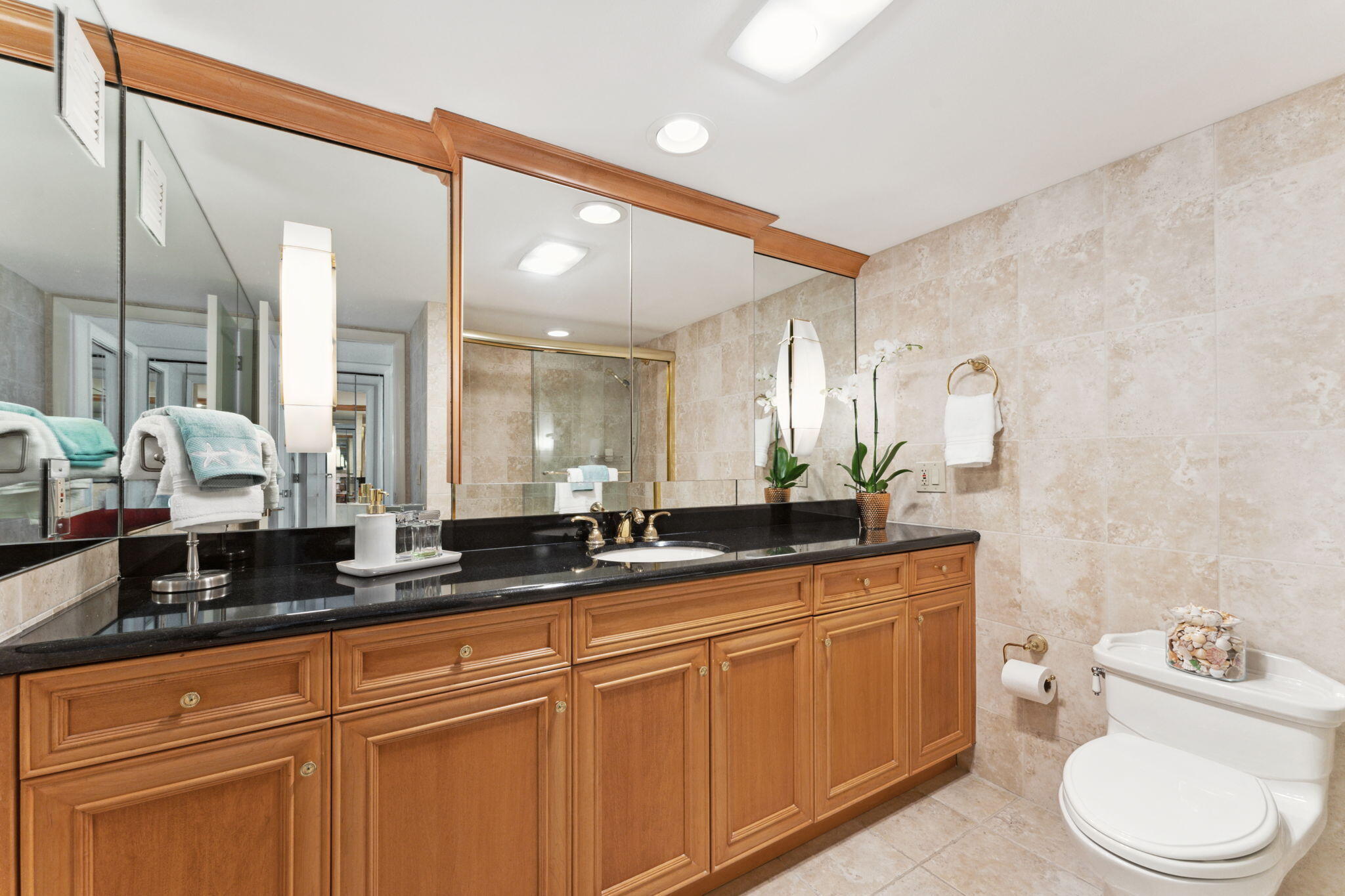 2000 S Ocean Boulevard 16-H