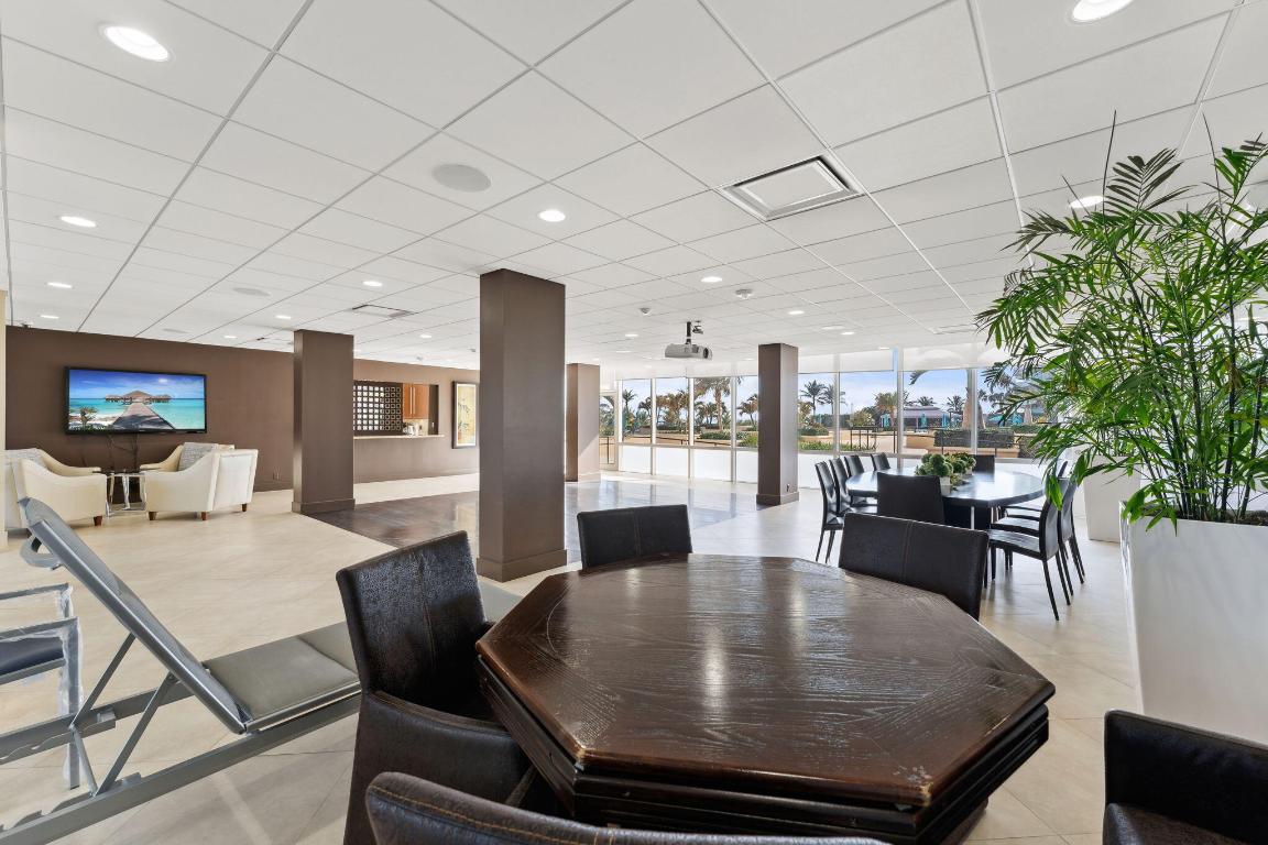 2000 S Ocean Boulevard 16-H