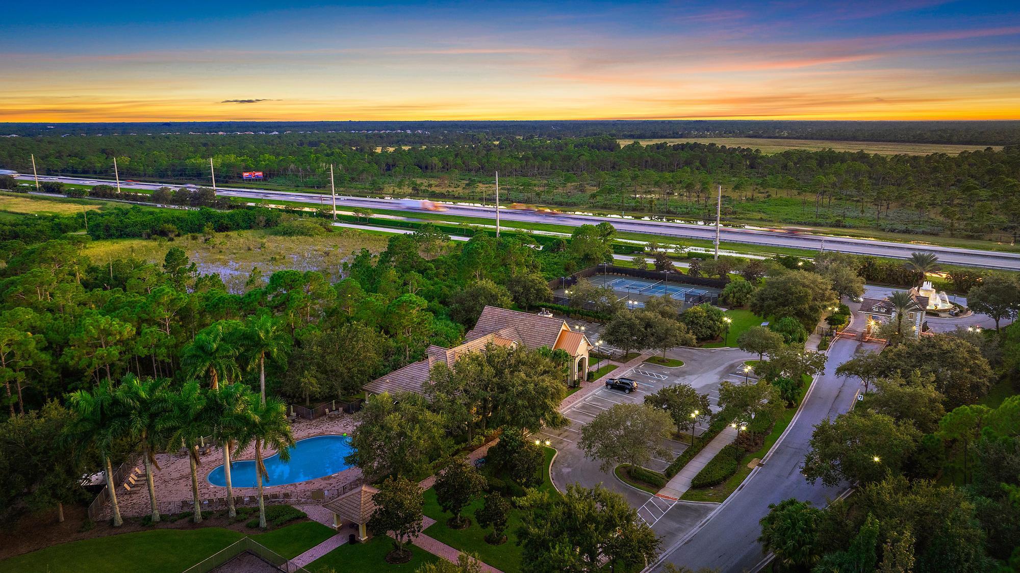 556 SW Sea Green Street