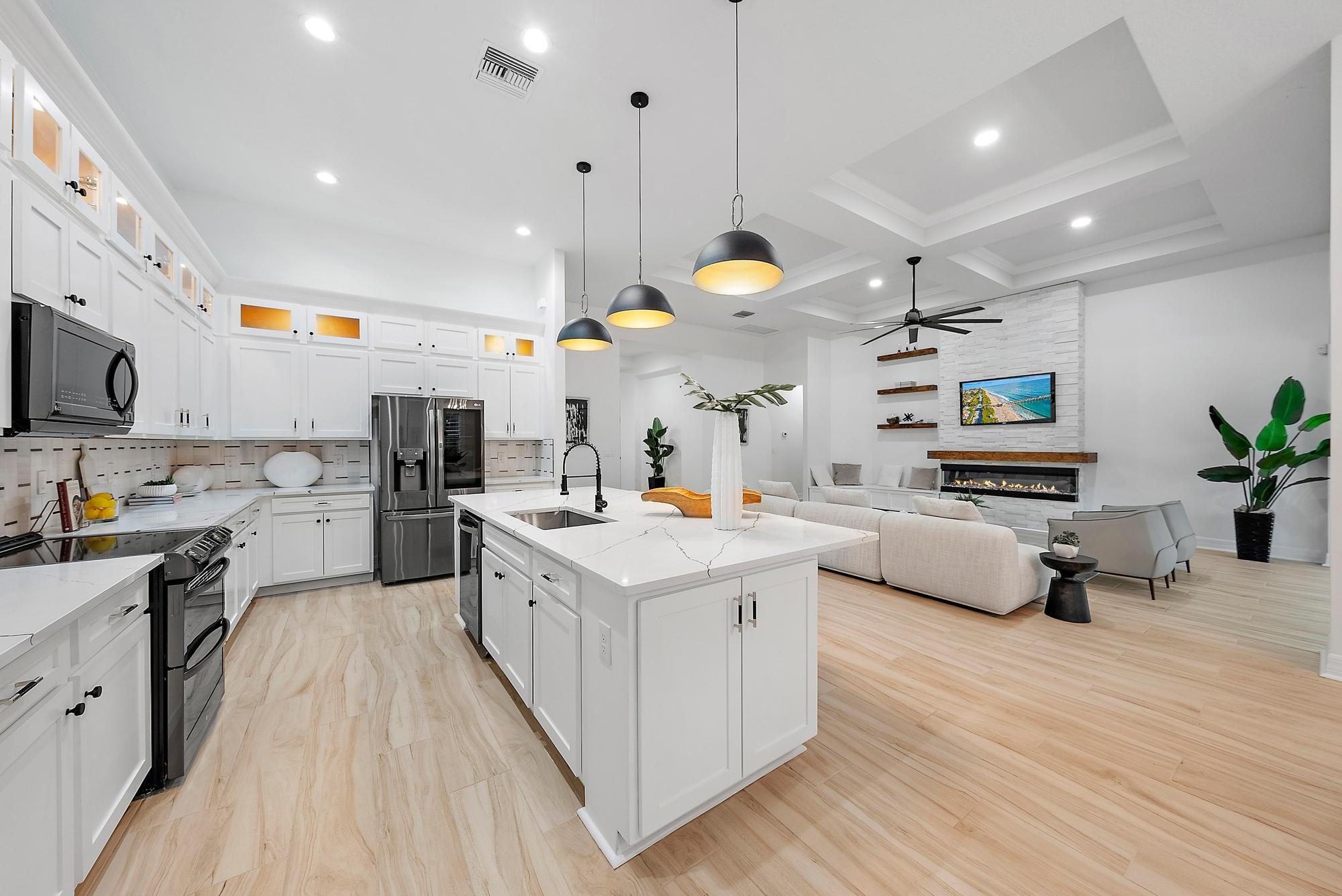 556 SW Sea Green Street