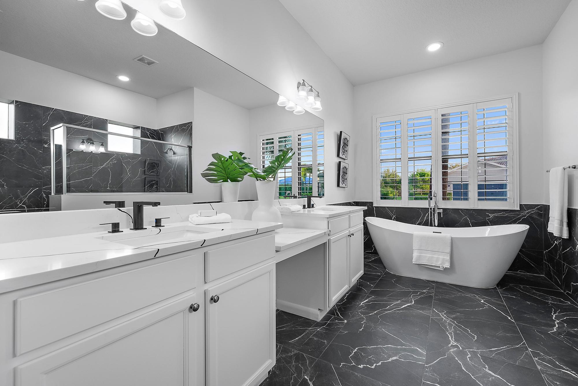 556 SW Sea Green Street