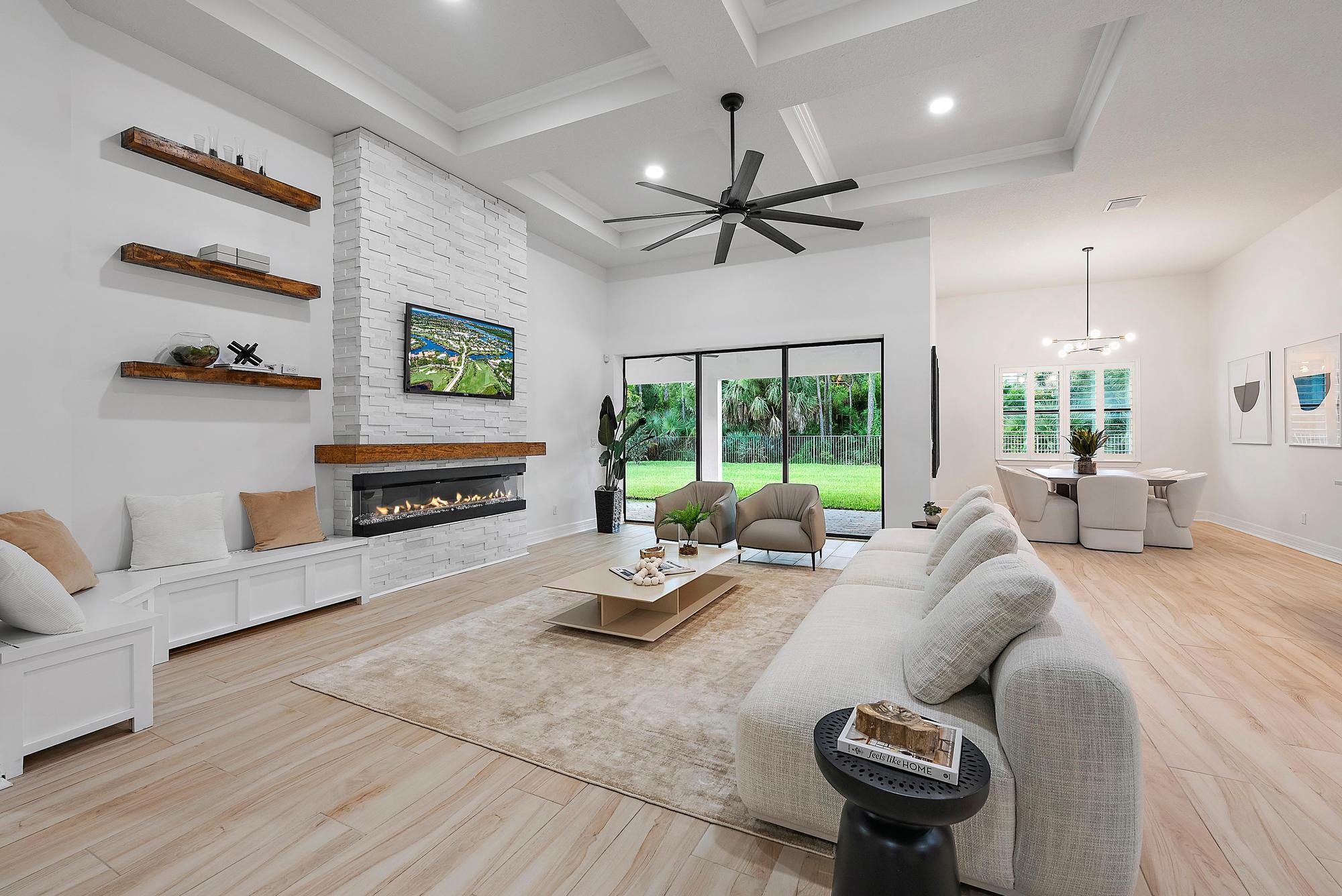 556 SW Sea Green Street