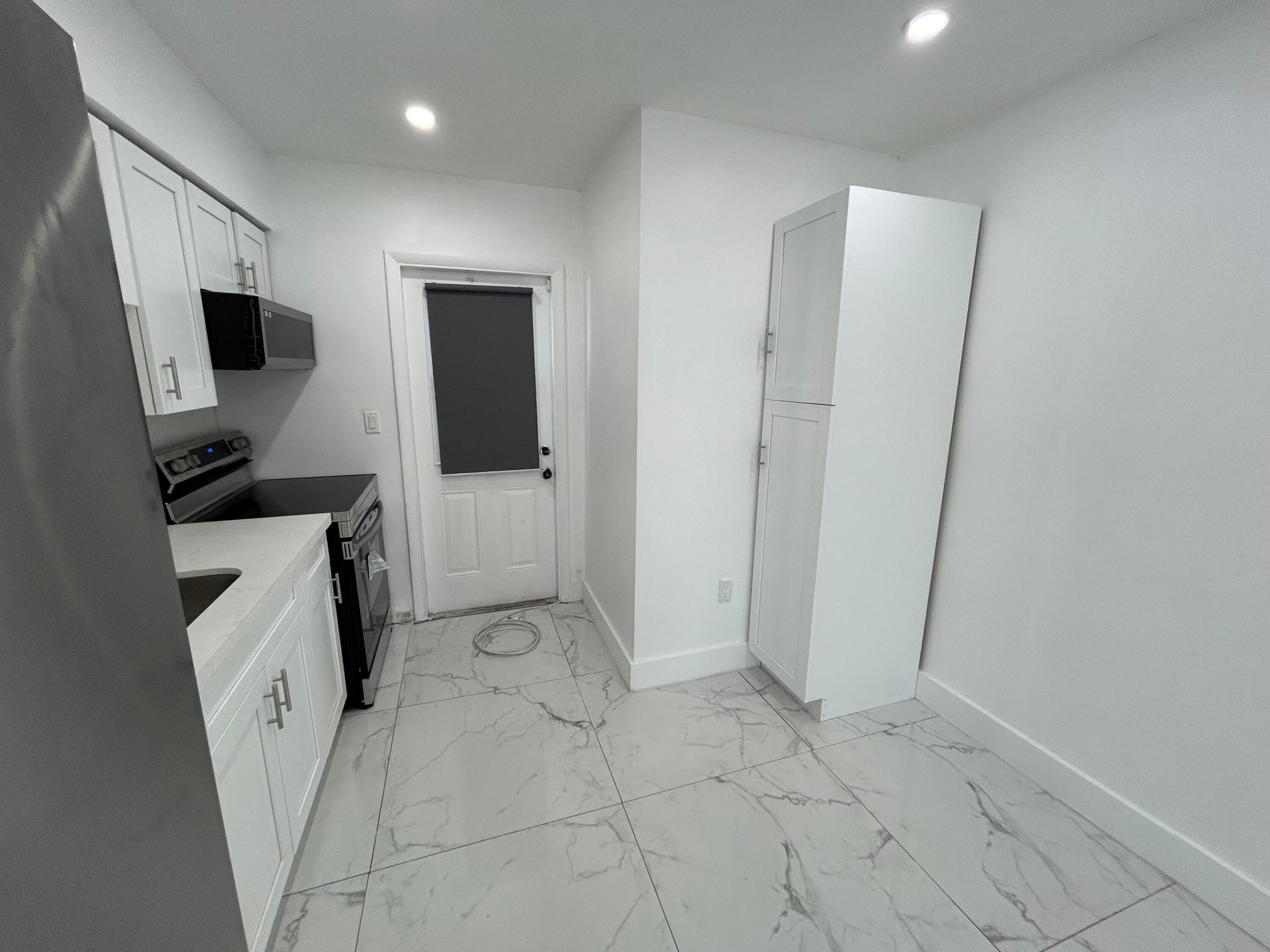 4350 SW 62nd Avenue 1