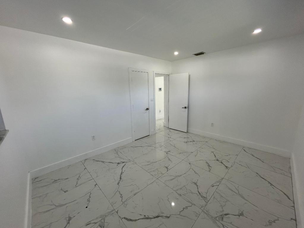 4350 SW 62nd Avenue 1