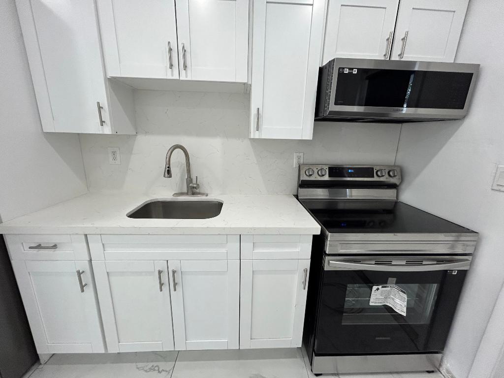 4350 SW 62nd Avenue 1