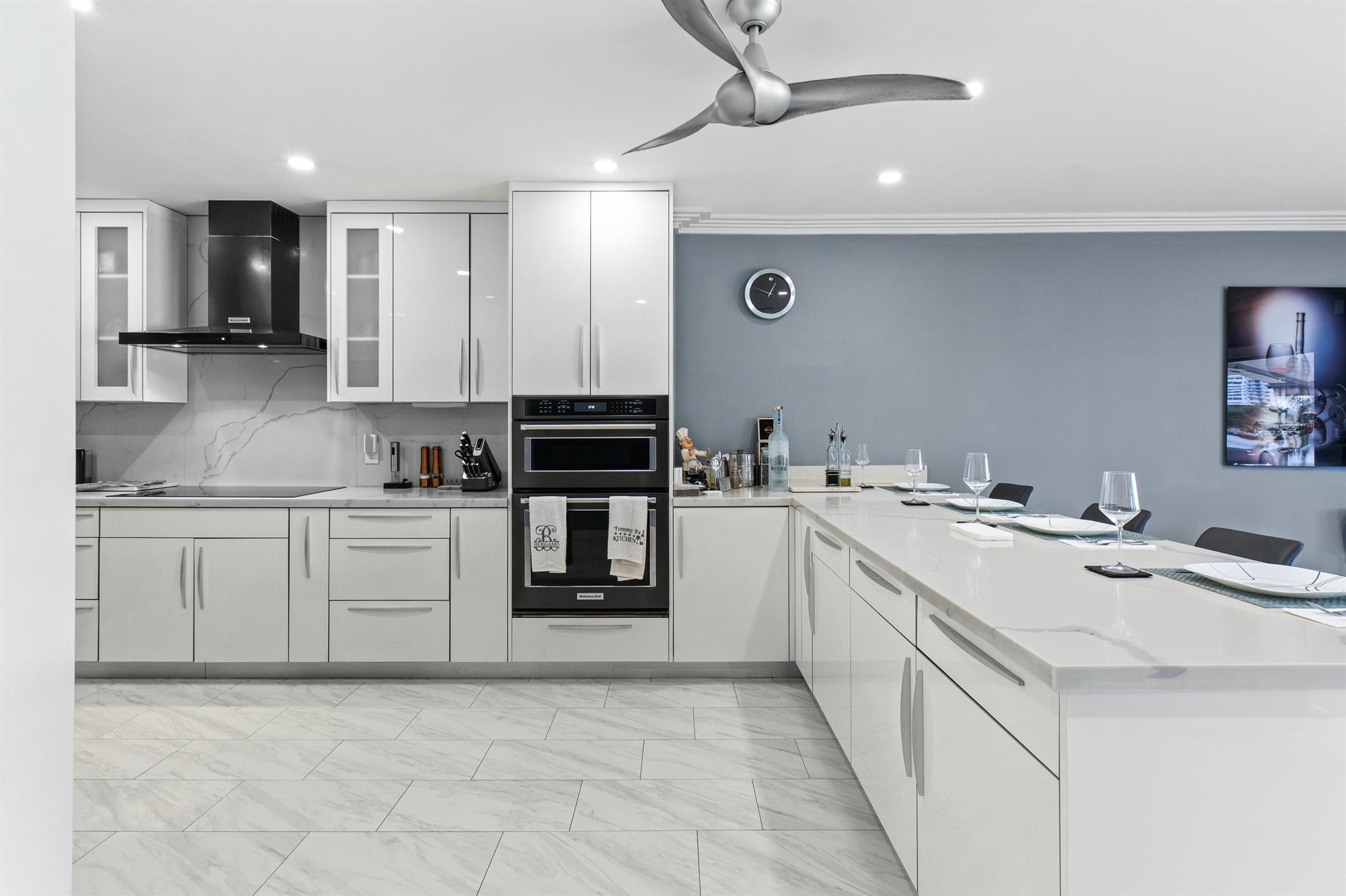 3209 S Ocean Drive 1-G