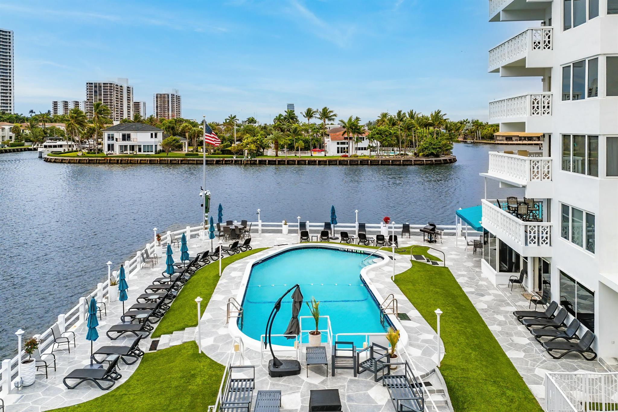 3209 S Ocean Drive 1-G