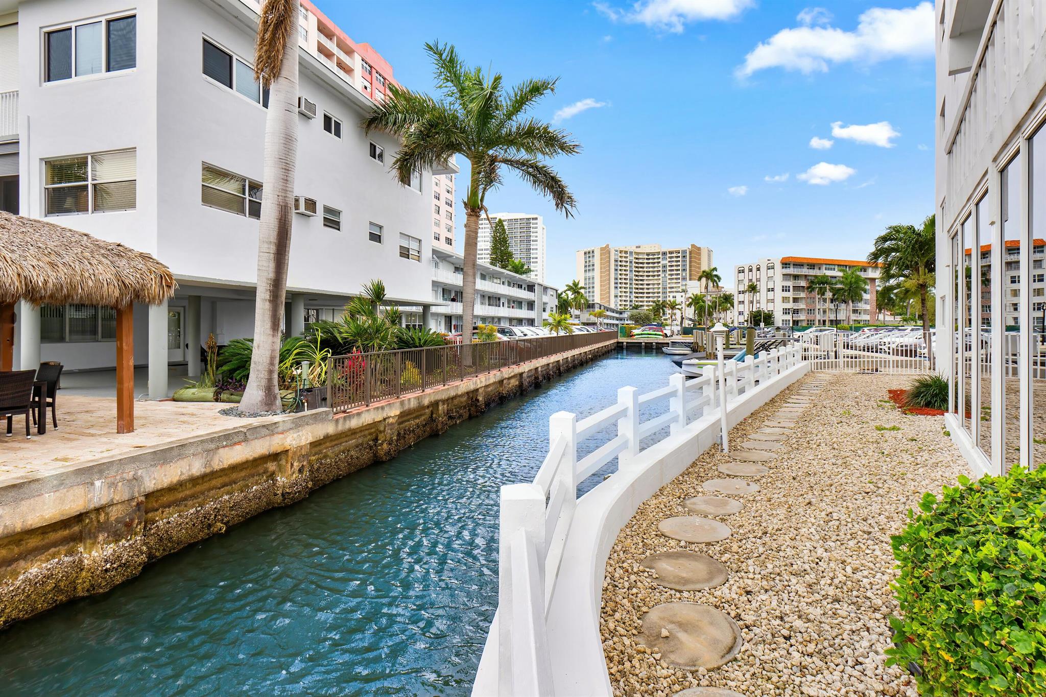 3209 S Ocean Drive 1-G