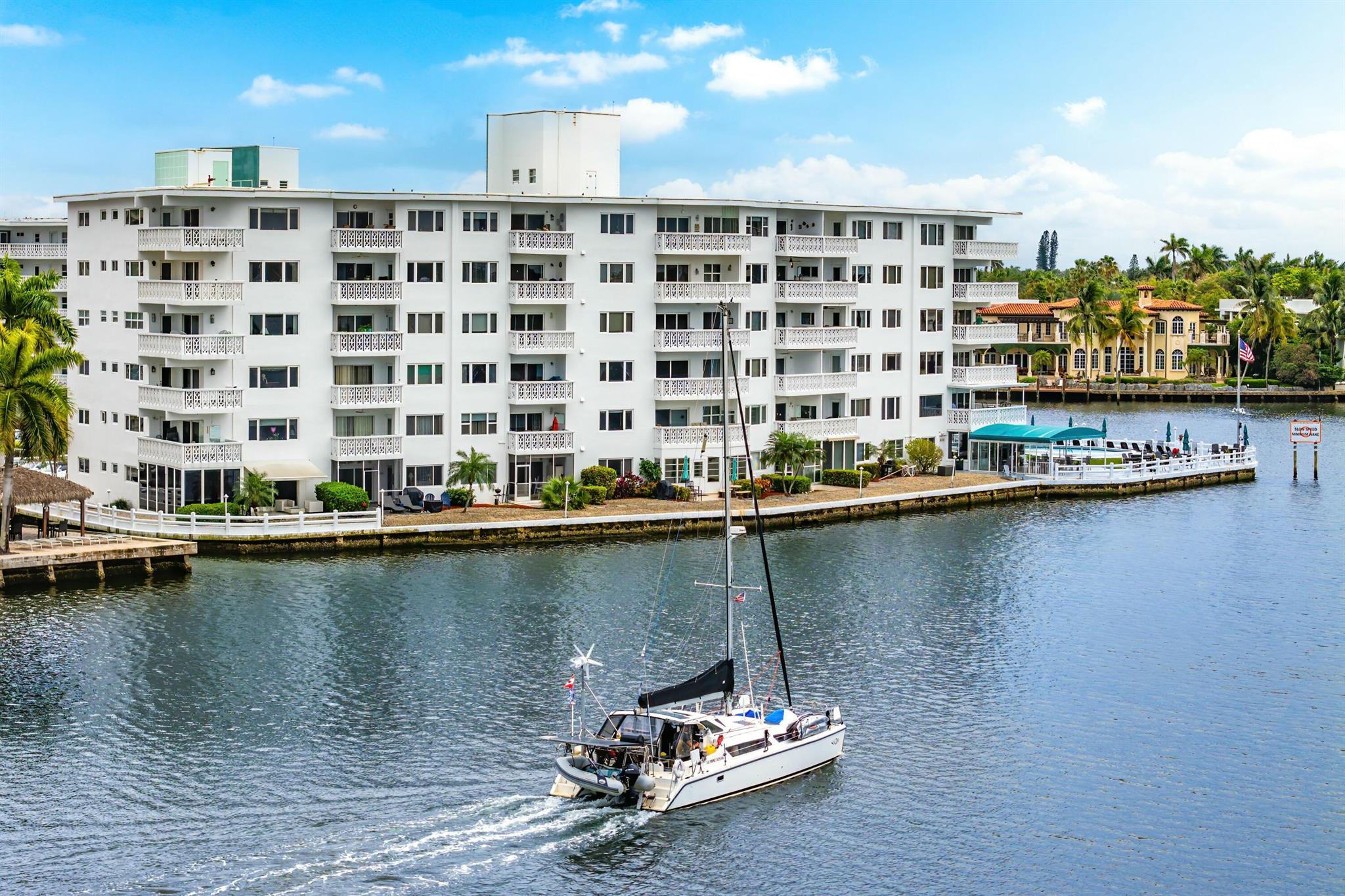 3209 S Ocean Drive 1-G