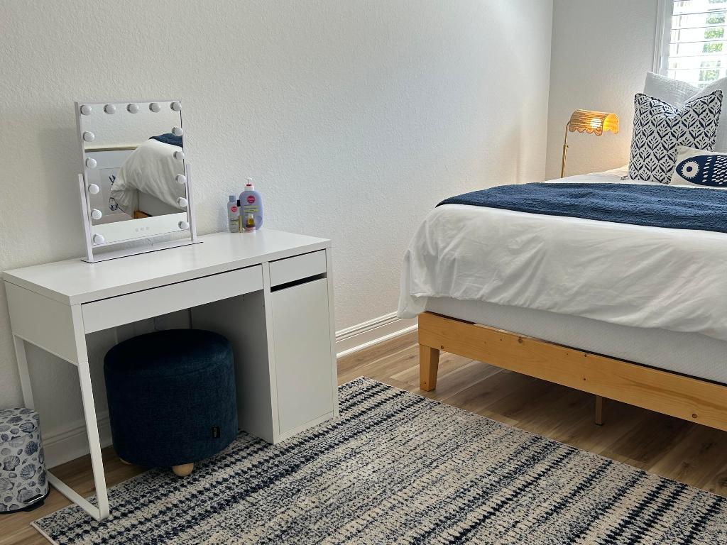 12768 Westhampton Circle