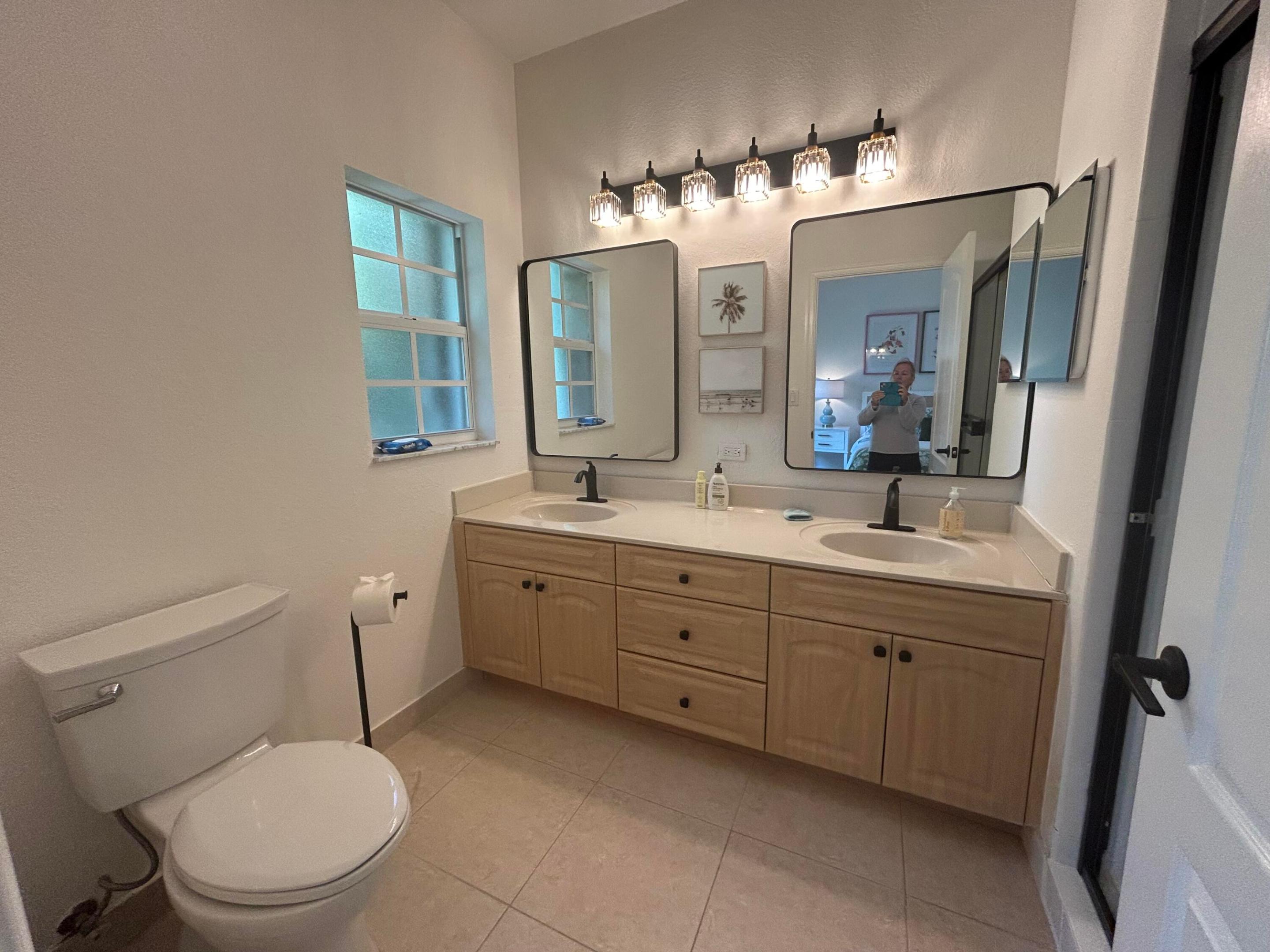 12768 Westhampton Circle