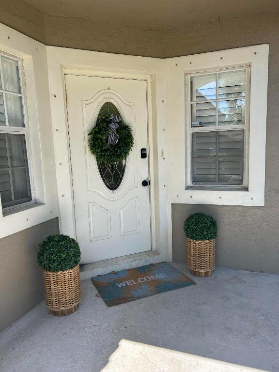 12768 Westhampton Circle