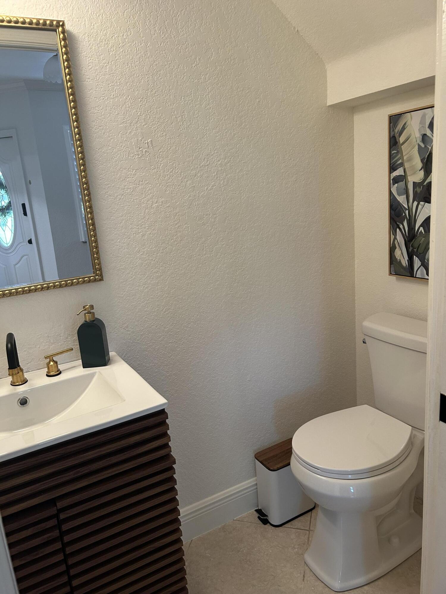 12768 Westhampton Circle