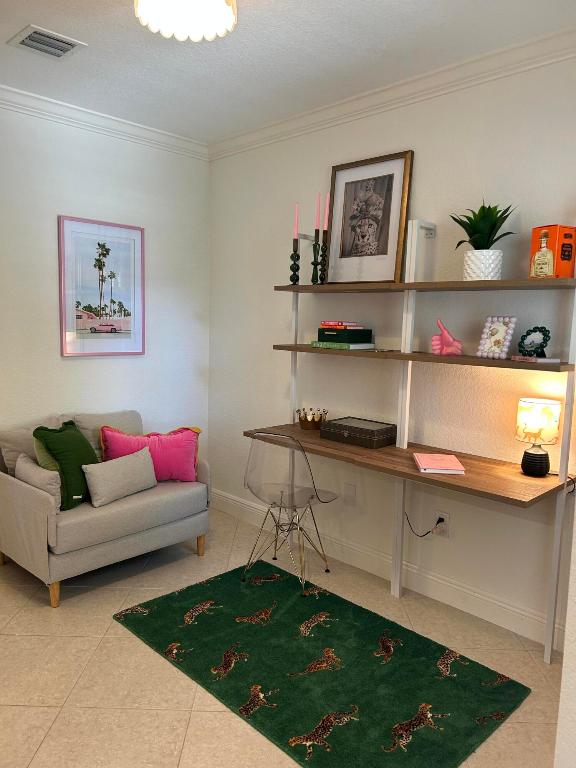 12768 Westhampton Circle