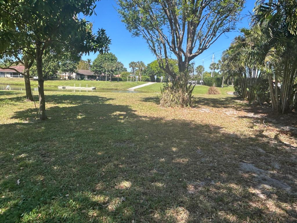 12768 Westhampton Circle