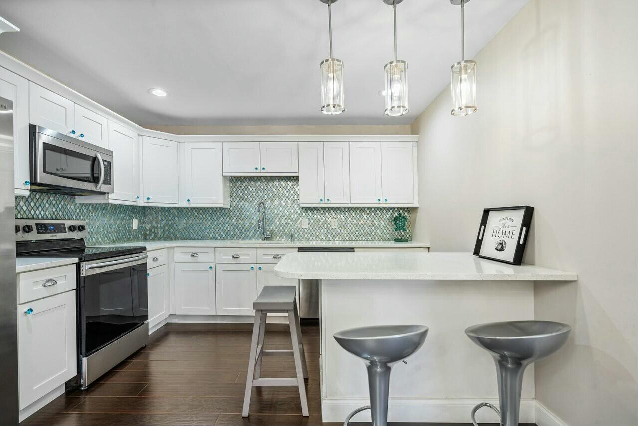 905 NW 29th Avenue D