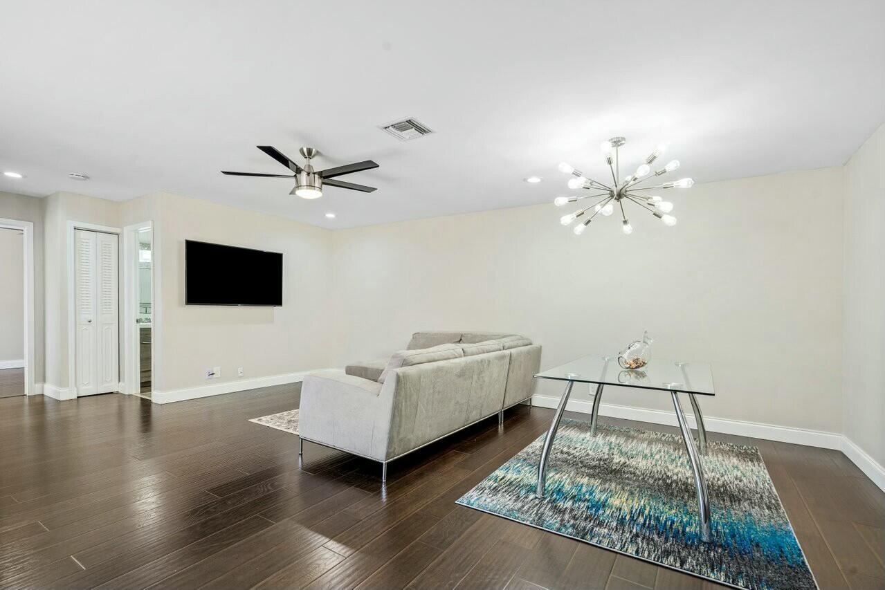 905 NW 29th Avenue D