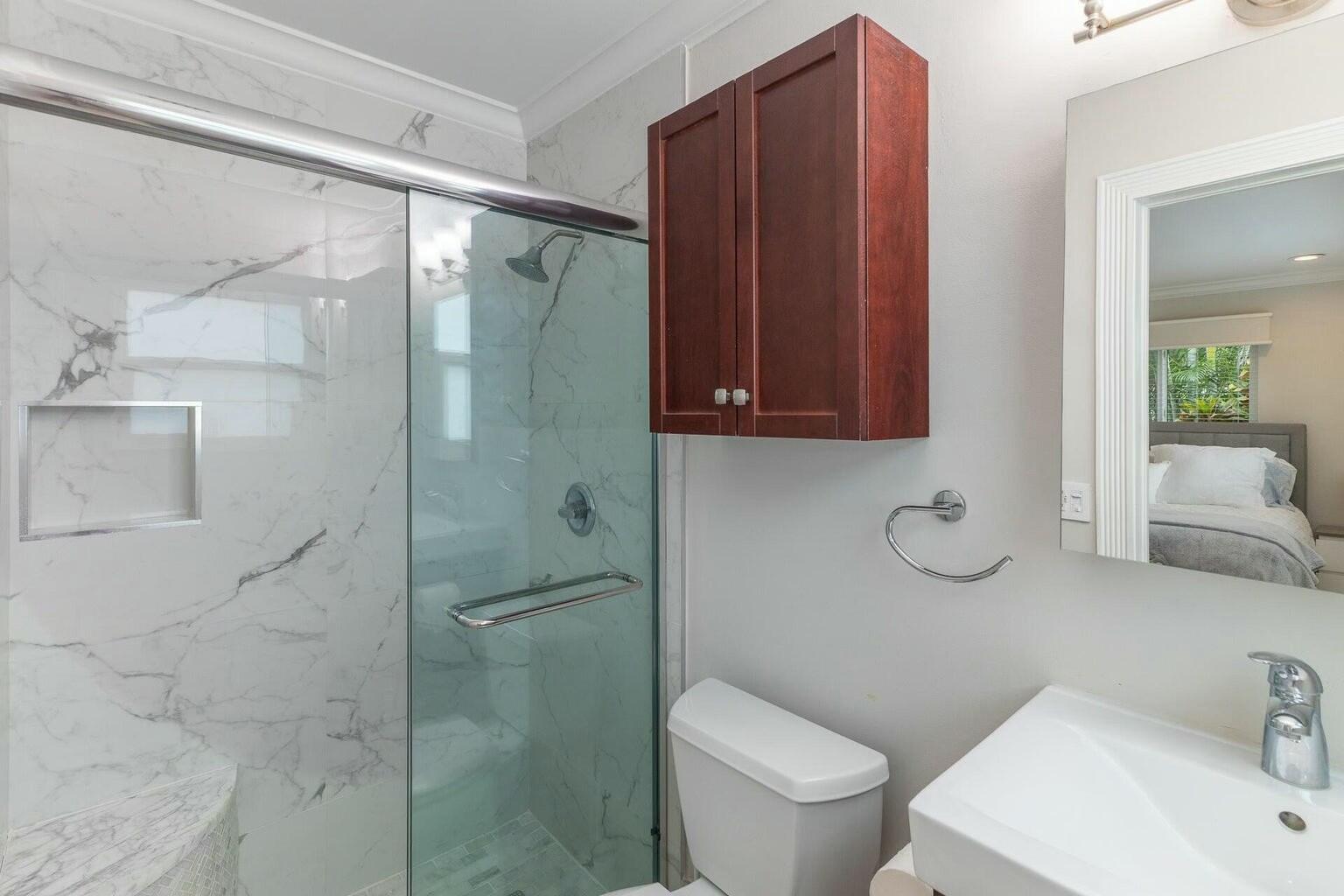 498 NE 47th Street