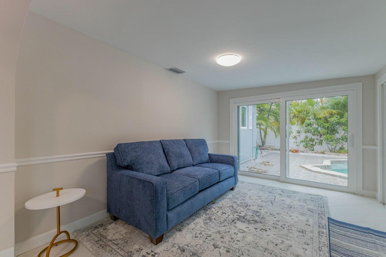 498 NE 47th Street
