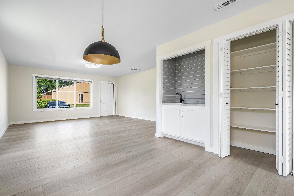 4627 Orleans Court D