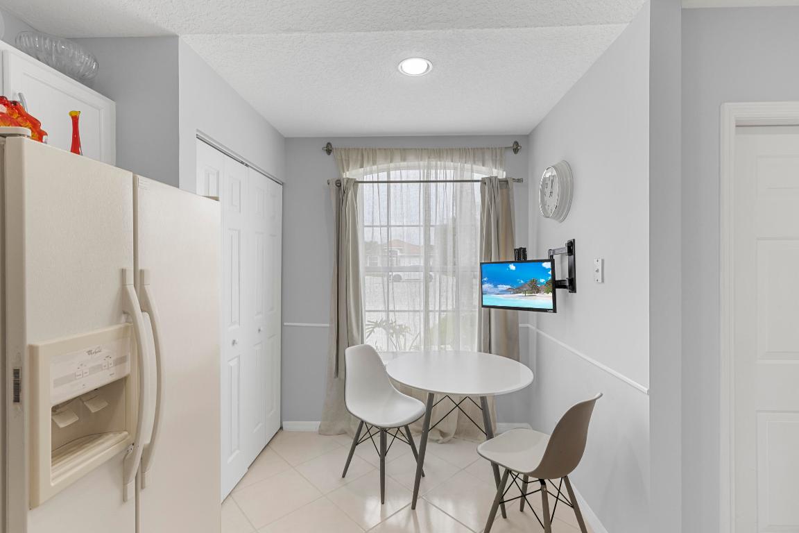 11736 Bay Breeze Court