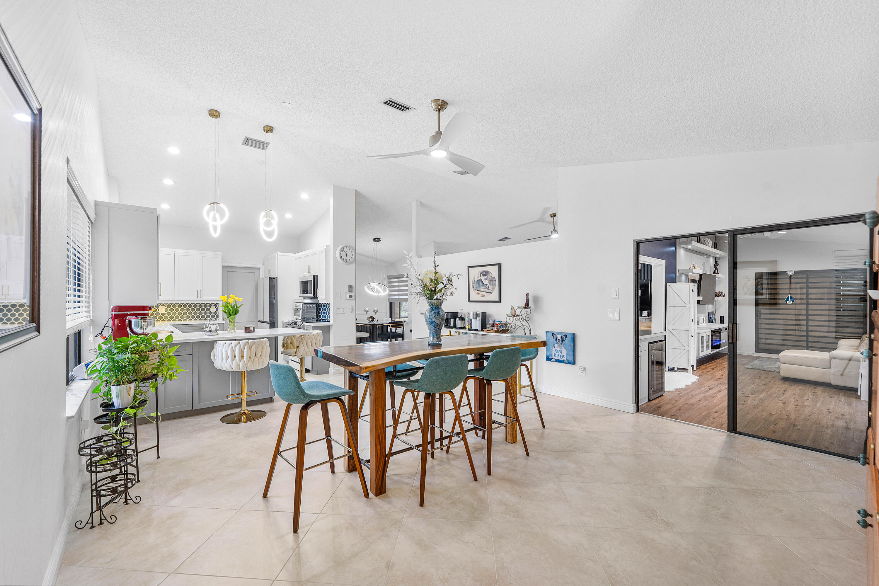 1370 NW 28th Avenue