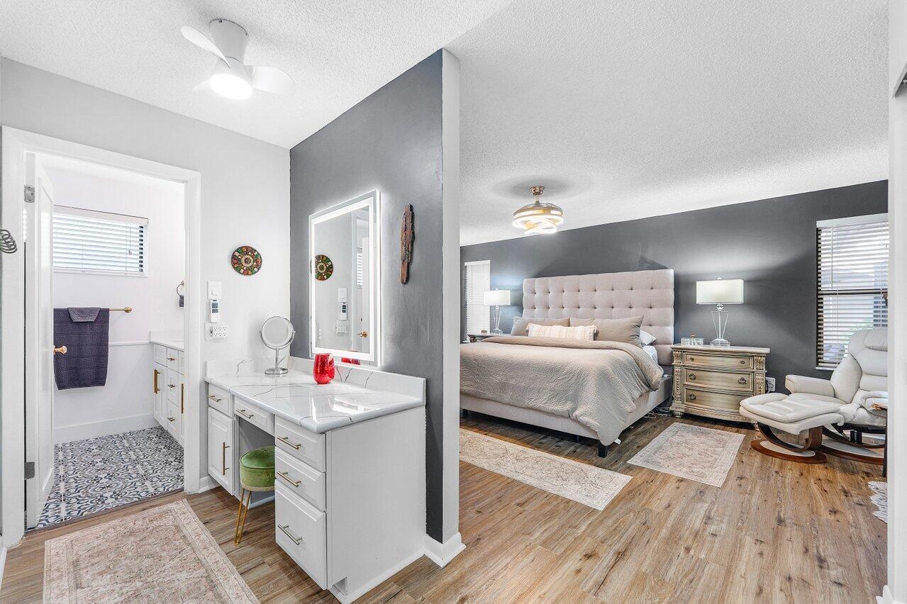 1370 NW 28th Avenue